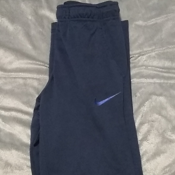 navy blue nike sweatpants